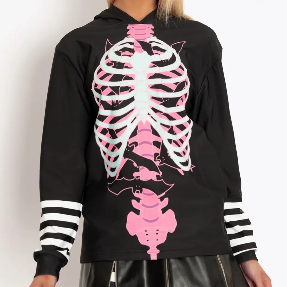 Blackmilk “BATCAGE HOODIE SWEATER” Size Large L NWT Bats Ribcage Bones